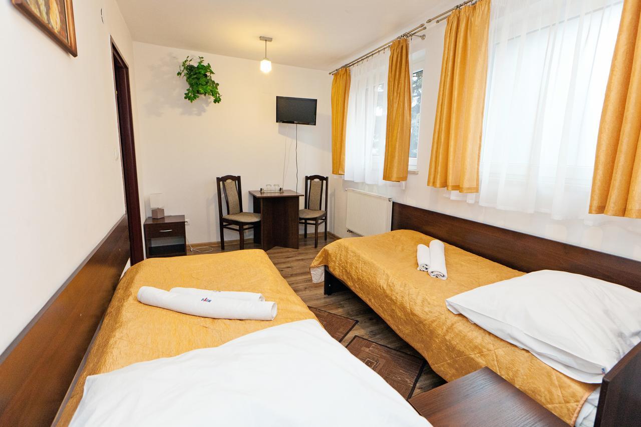 Hotel Turkus Jarosław Exterior foto